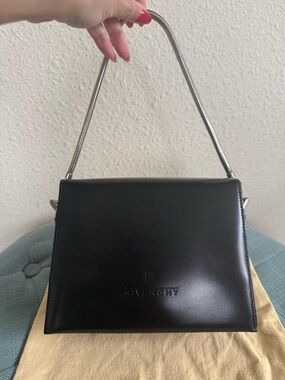 givenchy vintage 4G chain handle bag